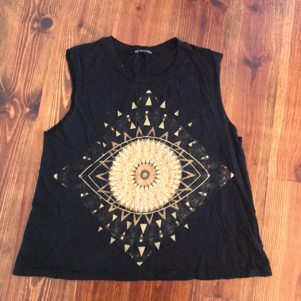 Truly Madly Deeply sleeveless tee. Size small